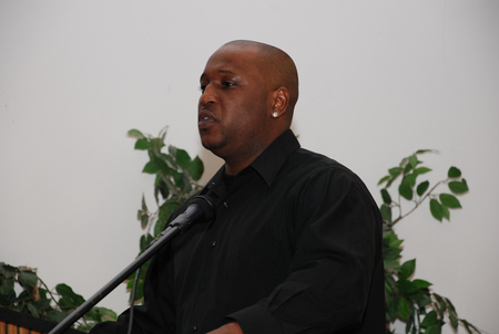 Awardee Richard Harding adresses the audience
